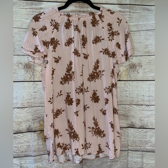 🤎3/$10 Como Black Floral V-Neck Blouse in Pink and Brown Size Large - Picture 5 of 6